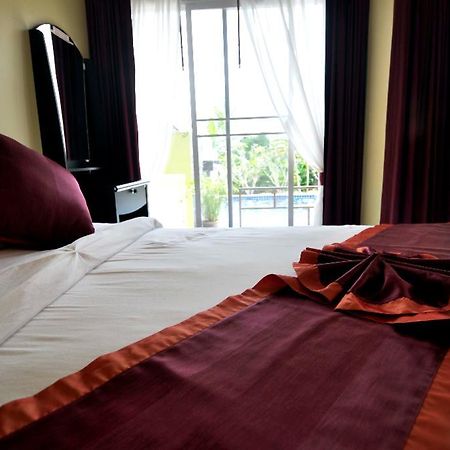Tonnam Villa Phuket Rum bild