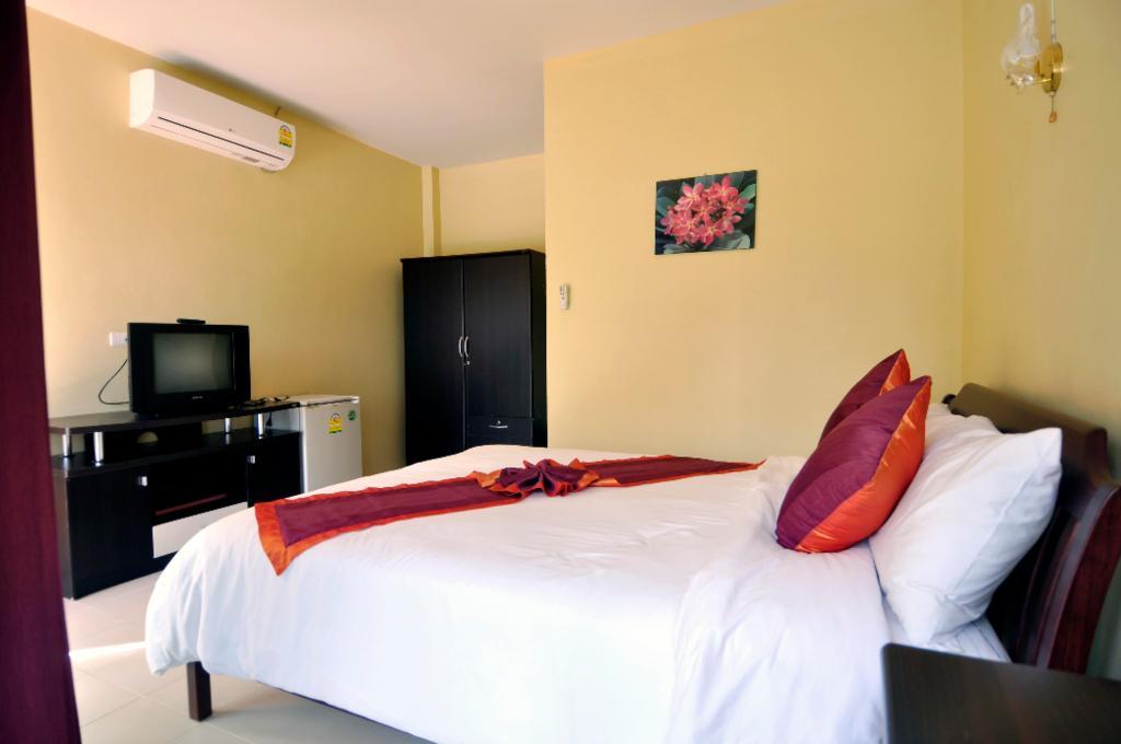 Tonnam Villa Phuket Rum bild
