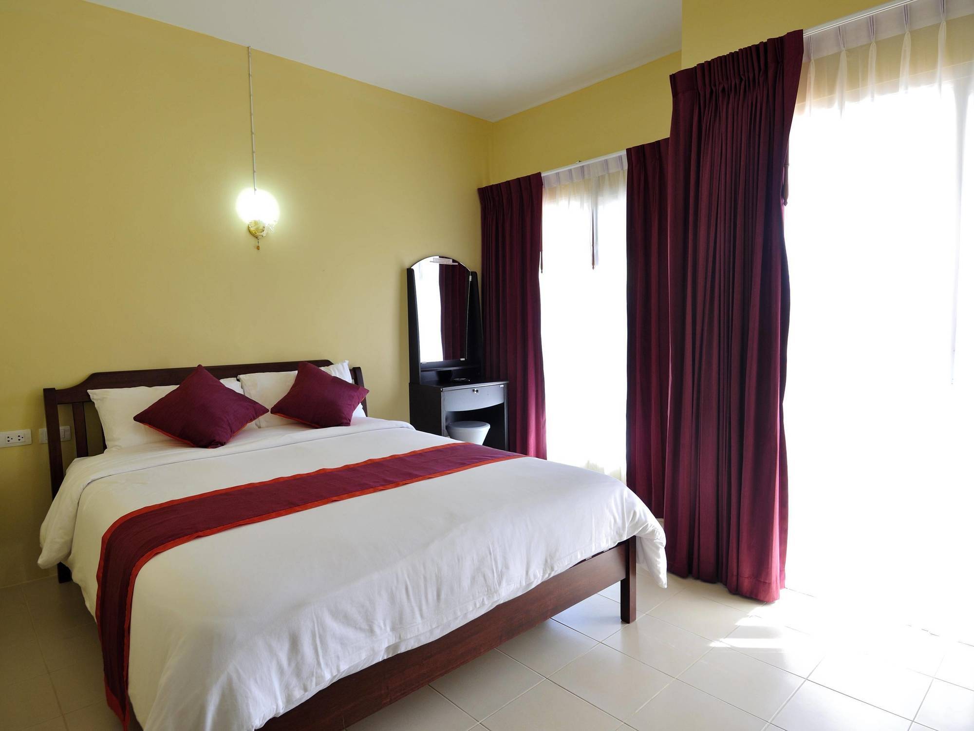Tonnam Villa Phuket Exteriör bild